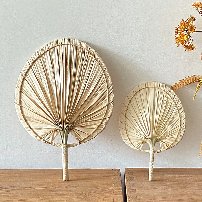 Vintage Natural Palm Leaf Fan - Retro Style Summer Cooling & Decor Accessory ARCC1002