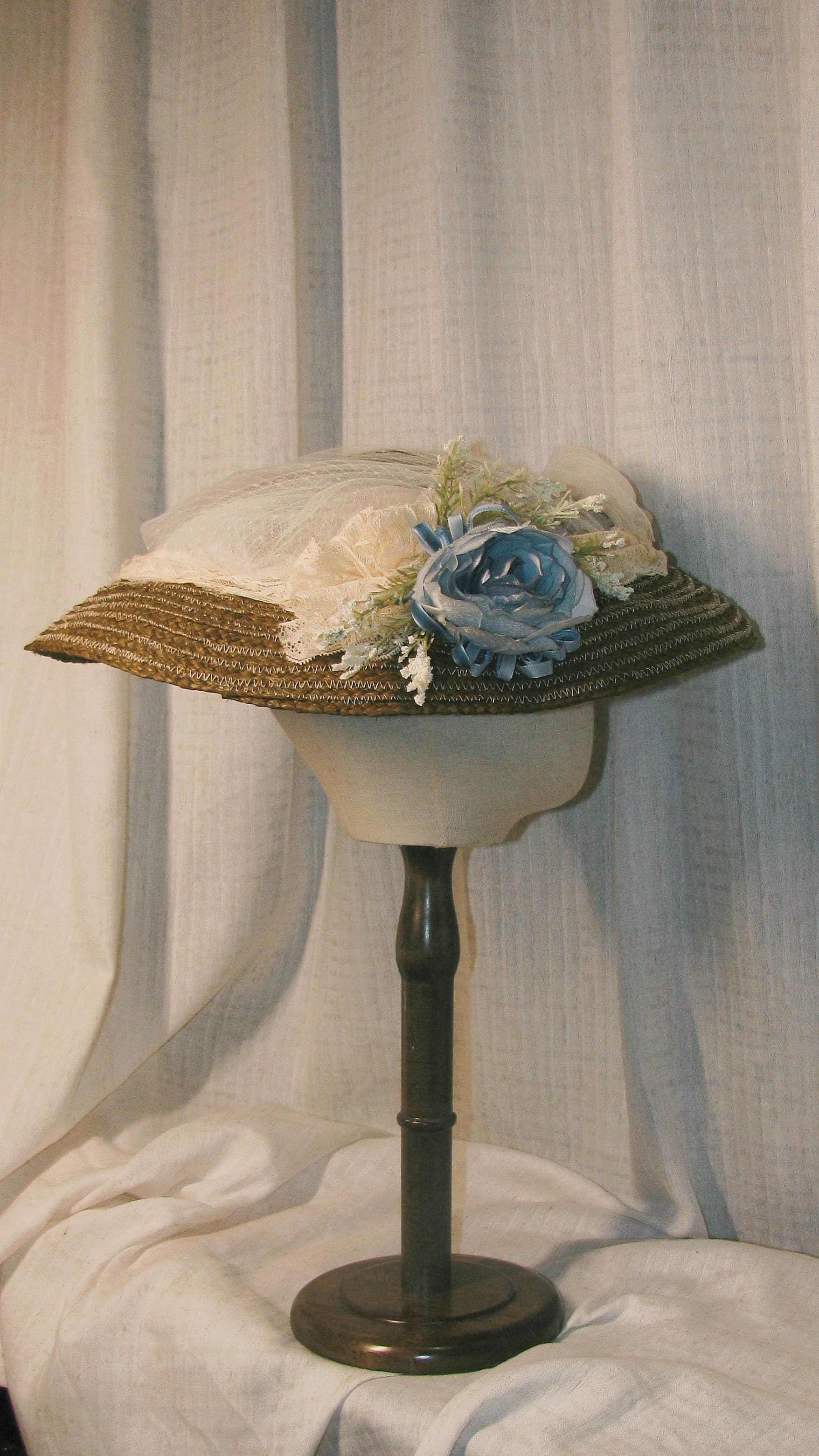 1900 Brown Woven Wide-Brim Hat with Lace & Blue Flower - Rustic Retro Headwear ARHA1025