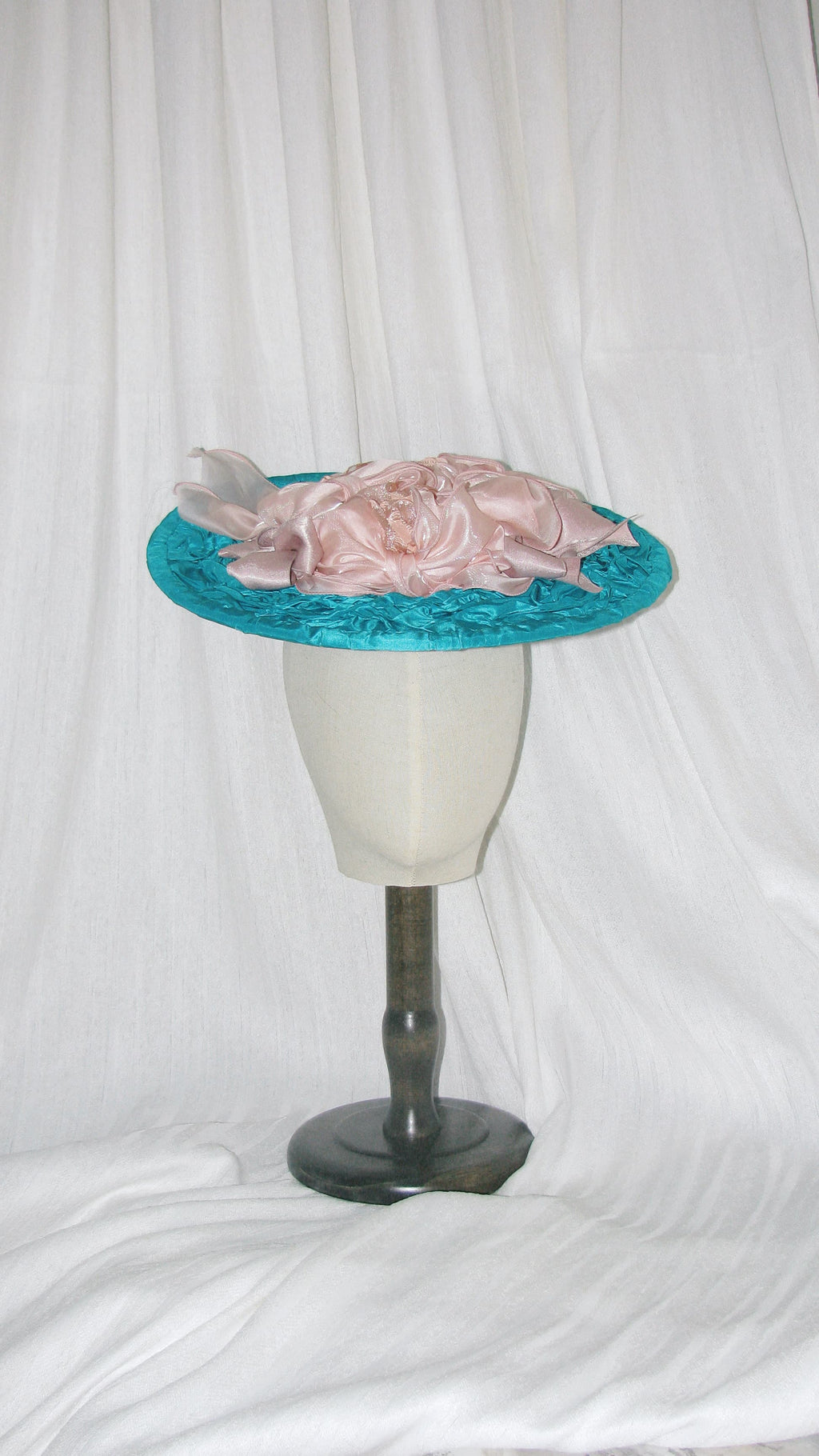 Victorian Edwardian Teal & Blush Satin Ruffled Floral Hat – Elegant Statement Headwear for Special Occasions ARHA1005