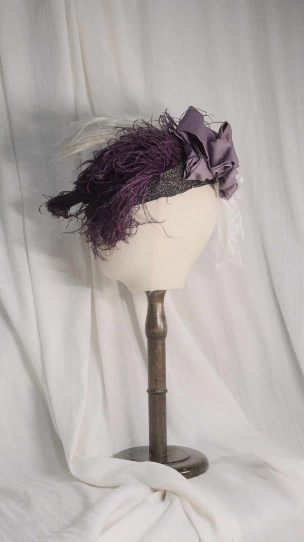 Straw HAT Black-Purple Feathered Hat - ARHA1026