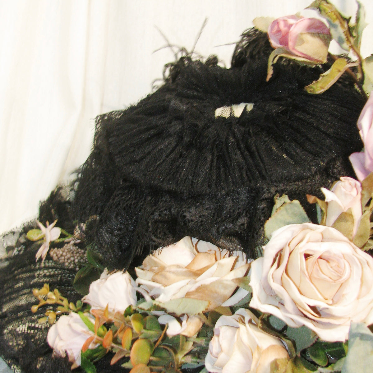 Edwardian Black Lace & Feather Hat with Pink-White Roses - Elegant Formal Event Headwear ARHA1028