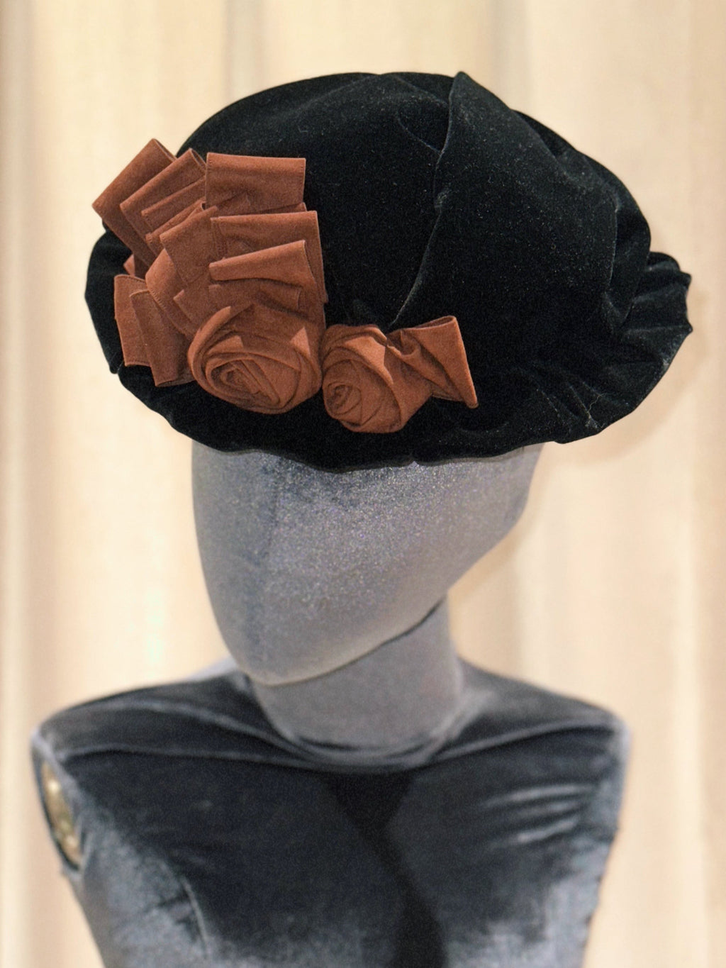 1890 Black Velvet Hat with Brown Satin Roses - Elegant Retro Headwear ARHA1023