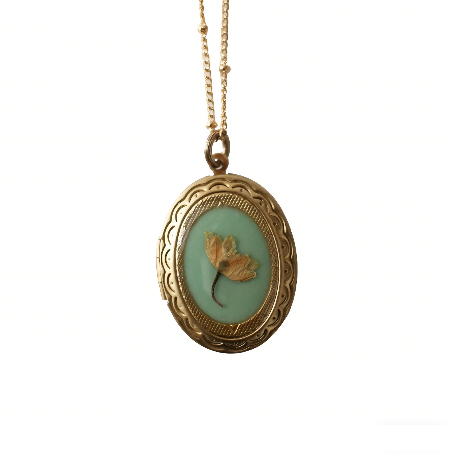 Victorian-era Pressed Dried Flower Locket Pendant | 14K Gold-Plated Brass Keepsake Necklace ARCC1018