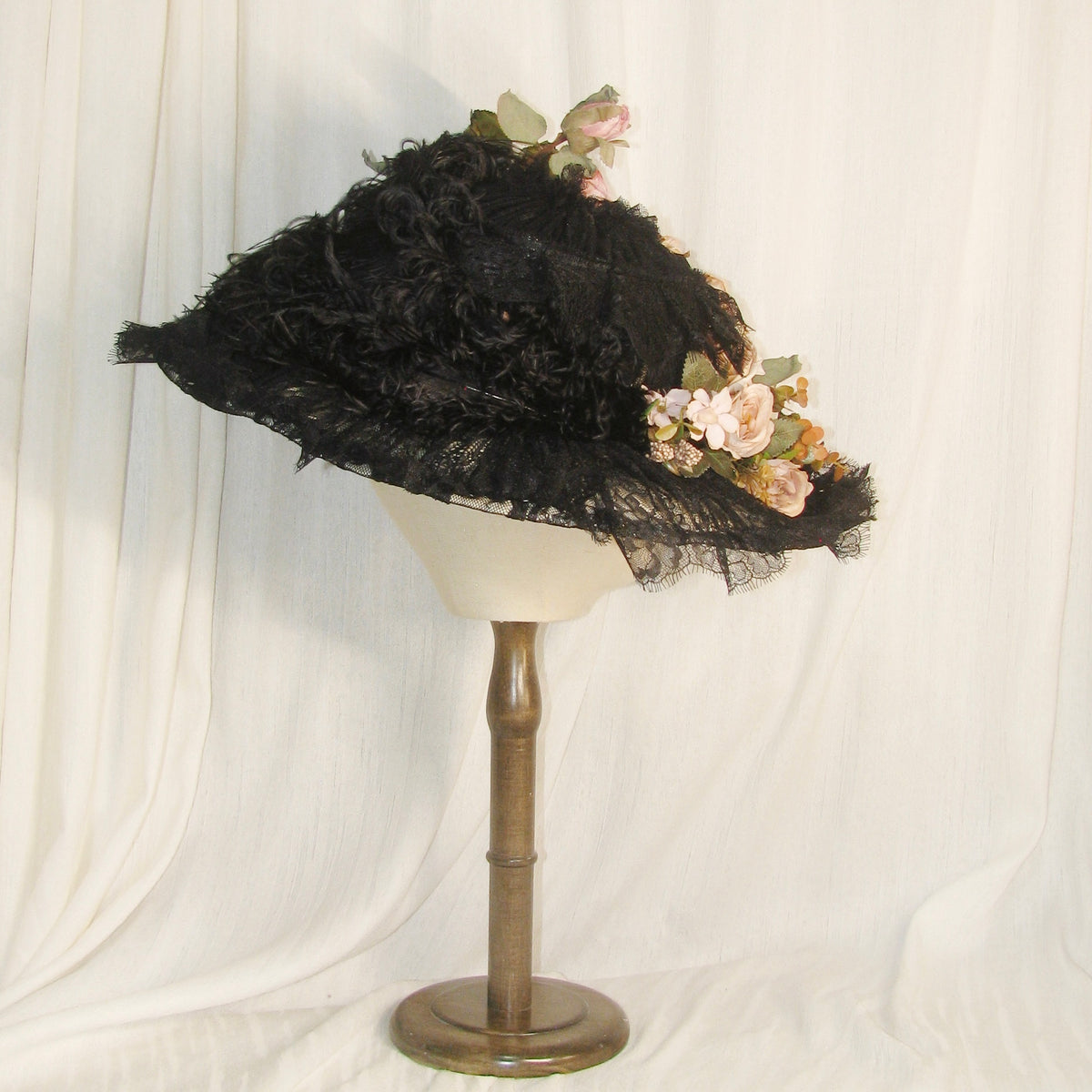 Edwardian Black Lace & Feather Hat with Pink-White Roses - Elegant Formal Event Headwear ARHA1028
