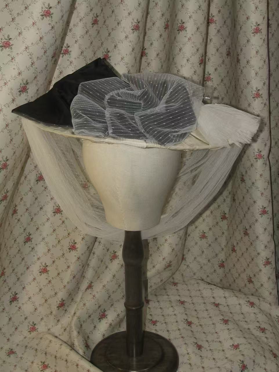Edwardian Victorian Style Tulle Hat - Striped Fabric & Bow Detail for Retro Outfits & Tea Parties ARHA1030